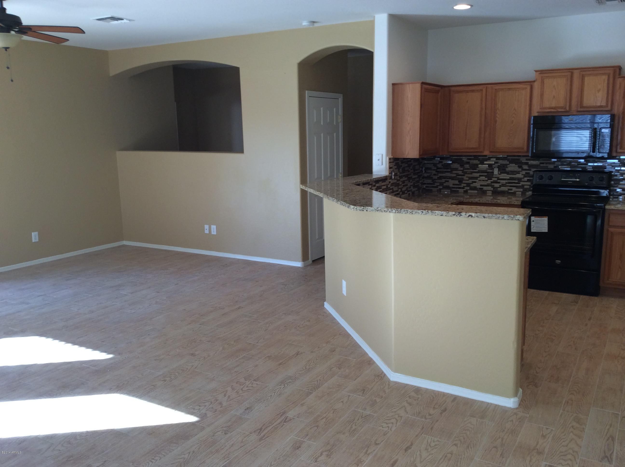 1702 South Rome Street Gilbert, AZ 85295 - Photo 2 of 14 Family Room