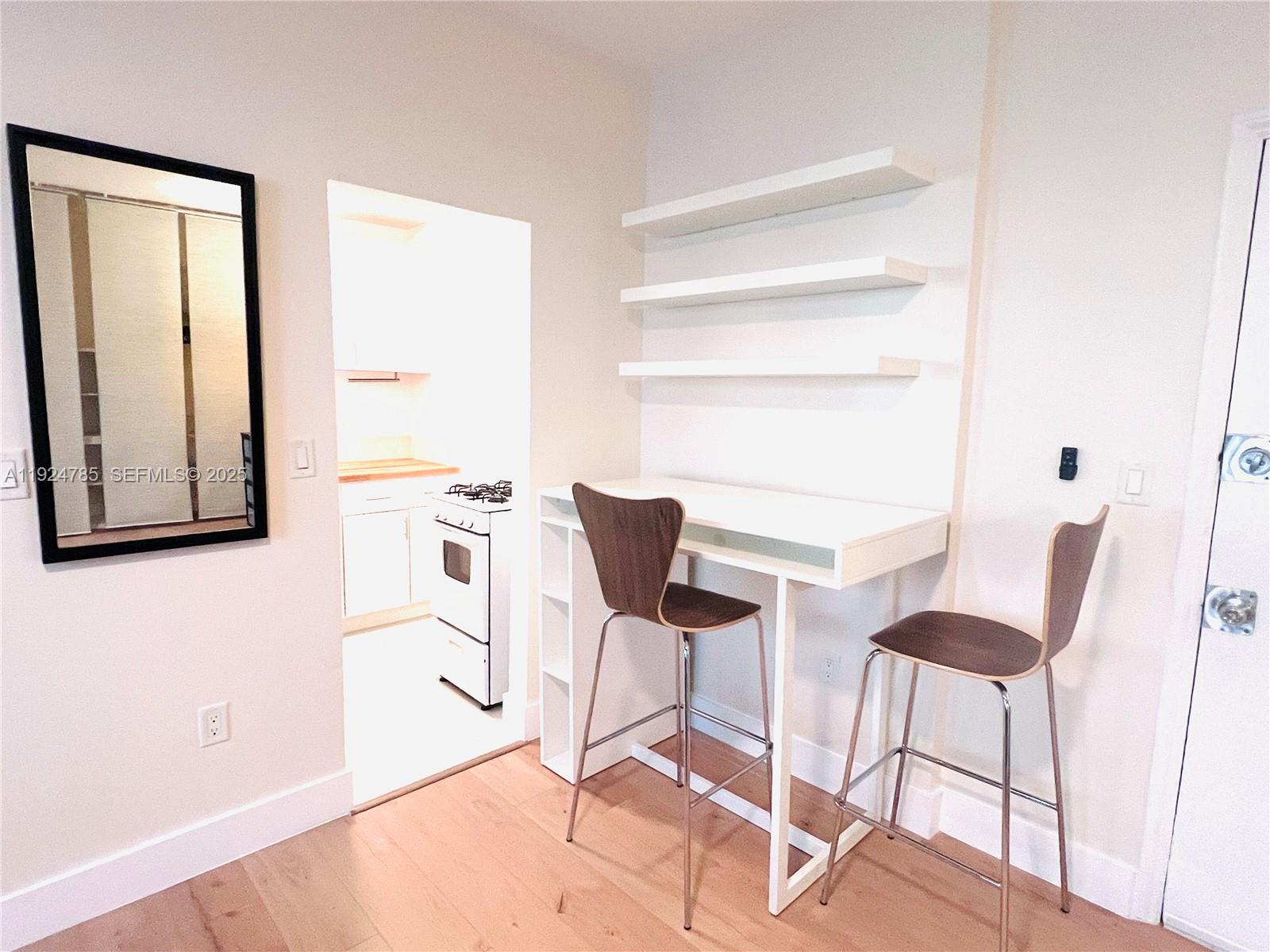 1525 Meridian Avenue, Unit 110 Miami Beach, FL 33139 - Photo 15 of 23