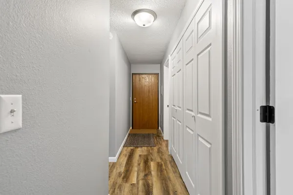 $184,900 | 3850 Plymouth Boulevard, Unit 223, Plymouth, MN 55446