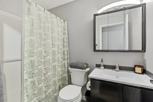 $184,900 | 3850 Plymouth Boulevard, Unit 223, Plymouth, MN 55446