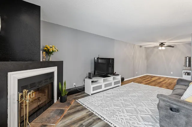 $190,000 | 3850 Plymouth Boulevard, Unit 223, Plymouth, MN 55446