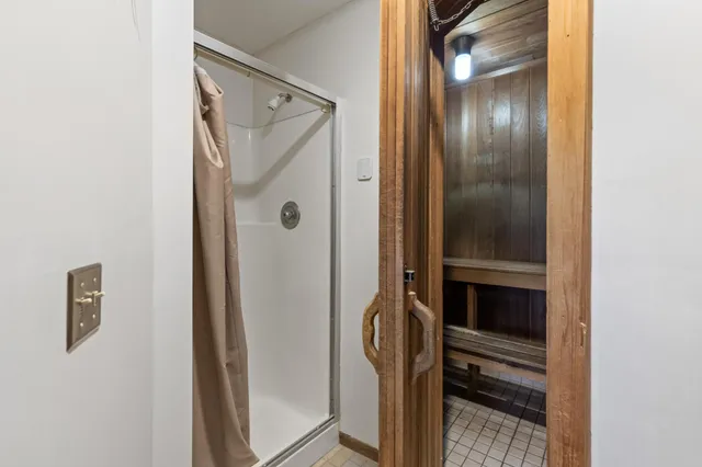 $190,000 | 3850 Plymouth Boulevard, Unit 223, Plymouth, MN 55446