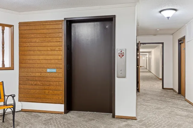 $190,000 | 3850 Plymouth Boulevard, Unit 223, Plymouth, MN 55446