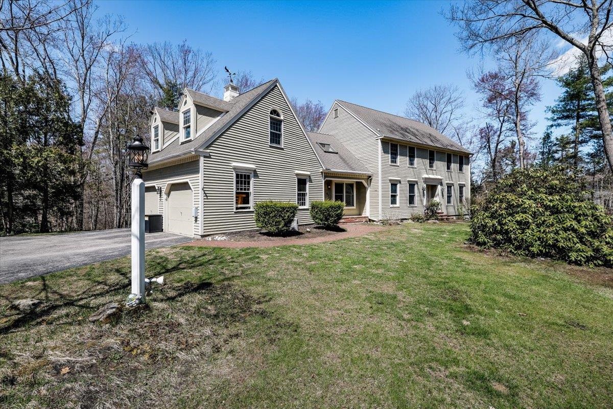 31 Boxwood Road Bedford, NH 03110 - Photo 3 of 58 Gallery Image 3