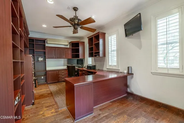 $2,195,000 | 483 Via Merla, Newbury Park, CA 91320