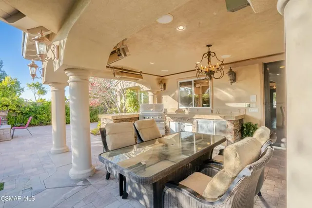 $2,195,000 | 483 Via Merla, Newbury Park, CA 91320