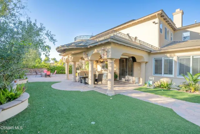 $2,195,000 | 483 Via Merla, Newbury Park, CA 91320
