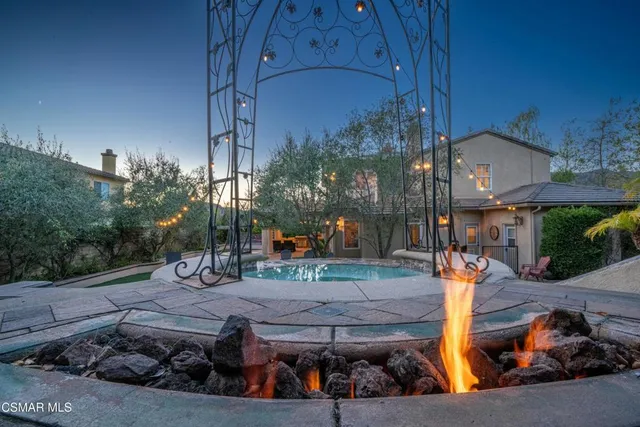 $2,195,000 | 483 Via Merla, Newbury Park, CA 91320