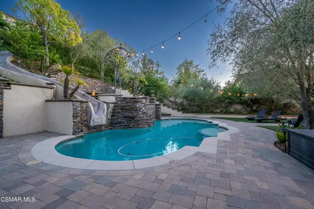 $2,195,000 | 483 Via Merla, Newbury Park, CA 91320