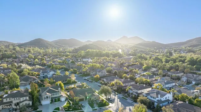 $2,195,000 | 483 Via Merla, Newbury Park, CA 91320