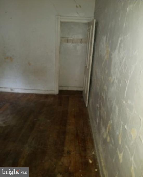 2225 Annapolis Road Baltimore, MD 21230 - Photo 5 of 17 Bedroom