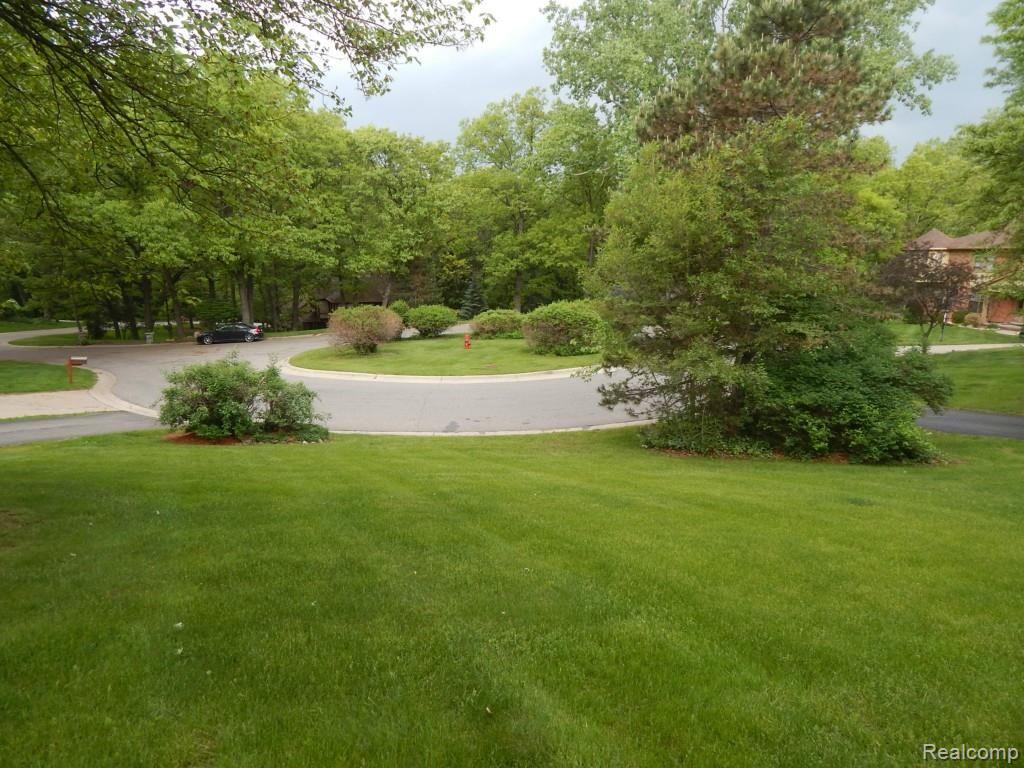 617 Birch Tree Court Rochester Hills, MI 48306 - Photo 8 of 82