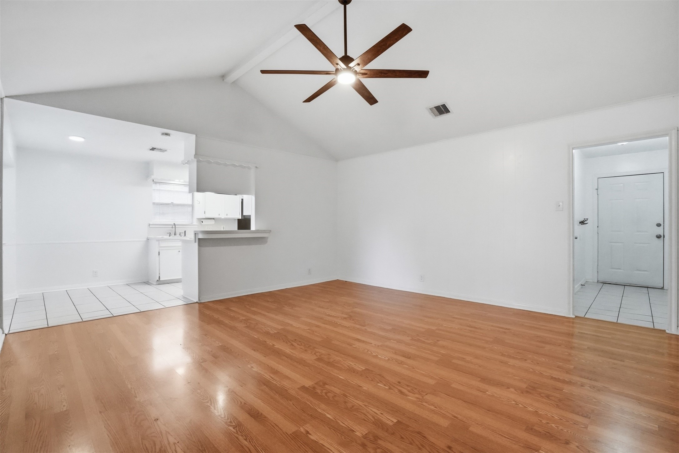 10114 Belfast Road La Porte, TX 77571 - Photo 5 of 29