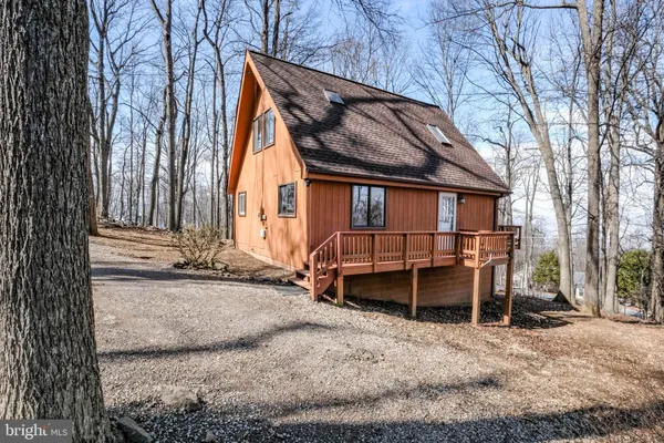 a view of outdoor space with entertaining space