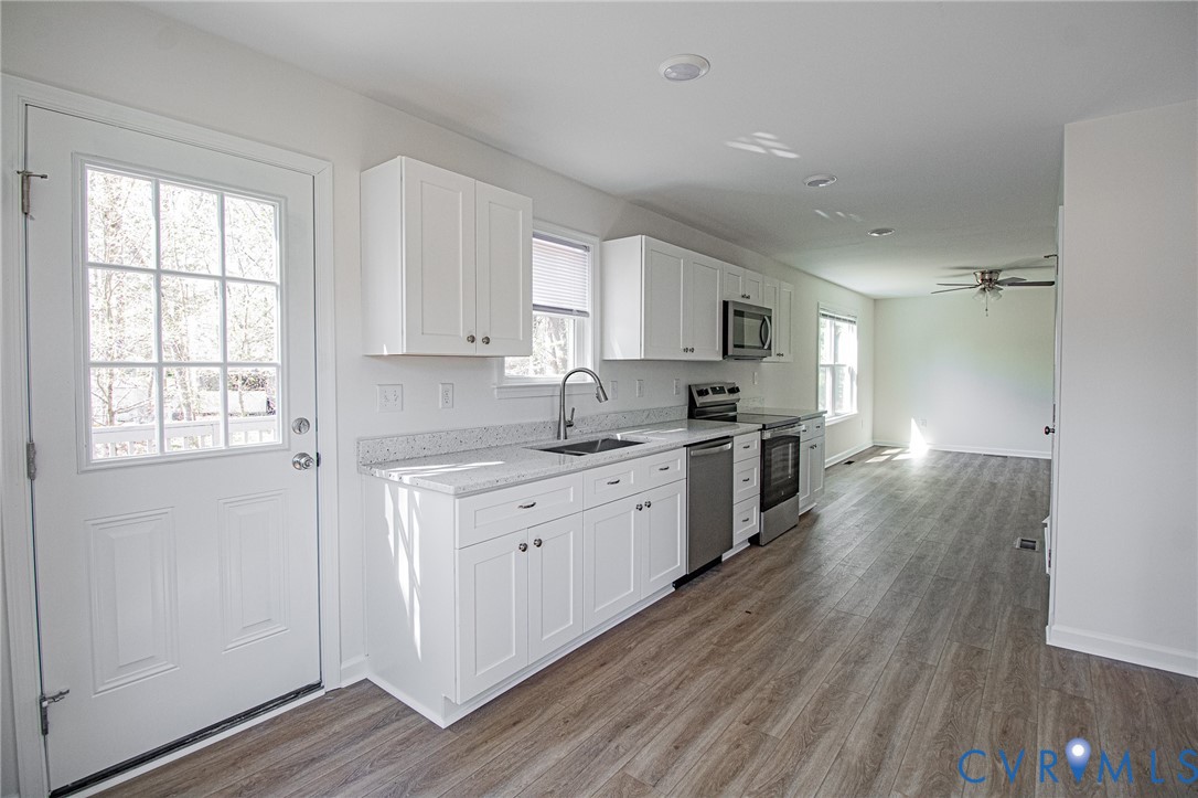 11019 Blossomwood Road Chesterfield, VA 23832 - Photo 13 of 38