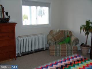 409 West Holly Avenue Pitman, NJ 08071 - Photo 4 of 6