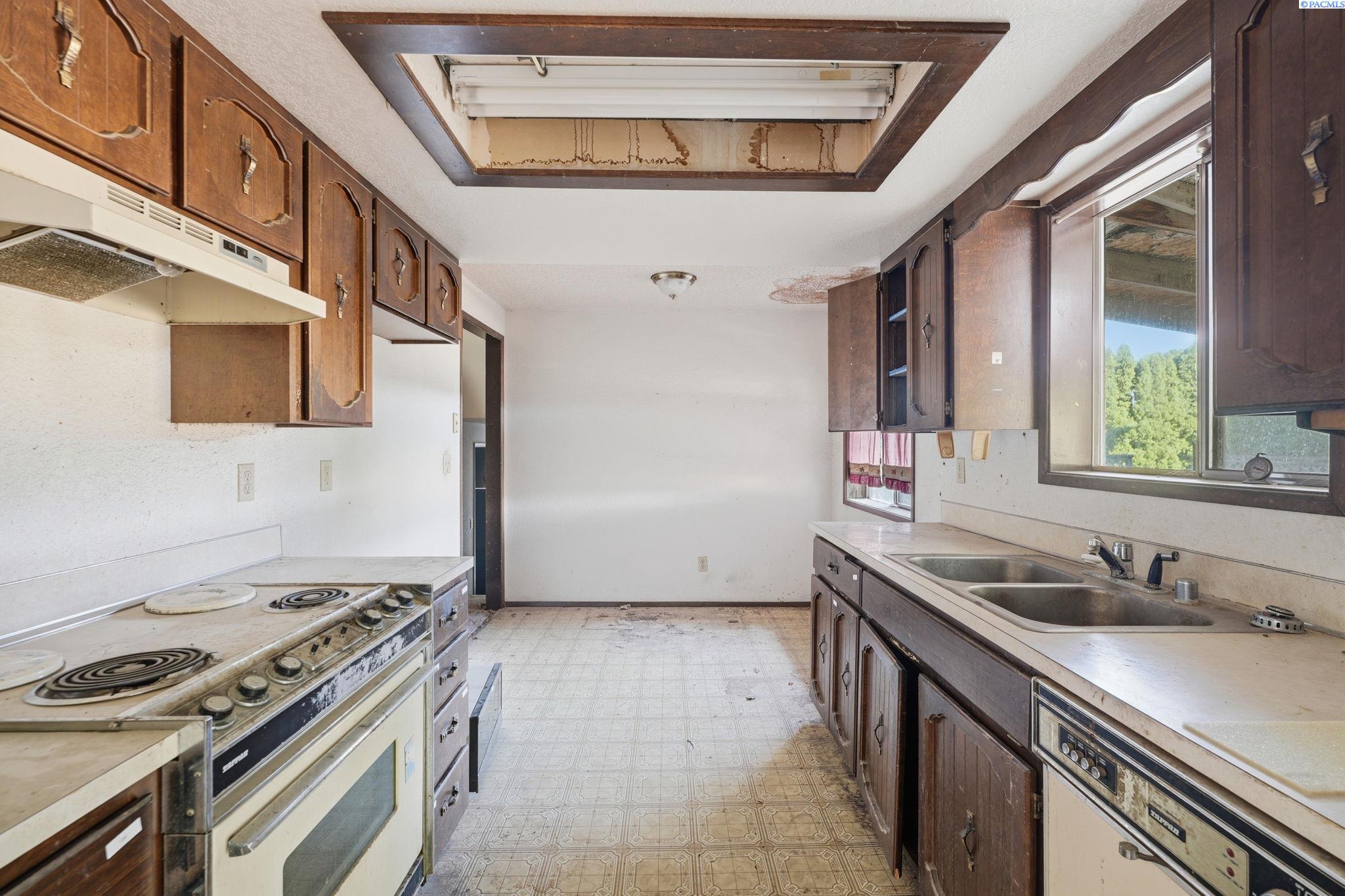 231 Mata Road Kennewick, WA 99338 - Photo 5 of 23 Gallery Image 5