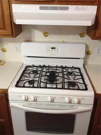 20 Ash Street Clinton, MA 01510 - Photo 8 of 26 Gallery Image 8