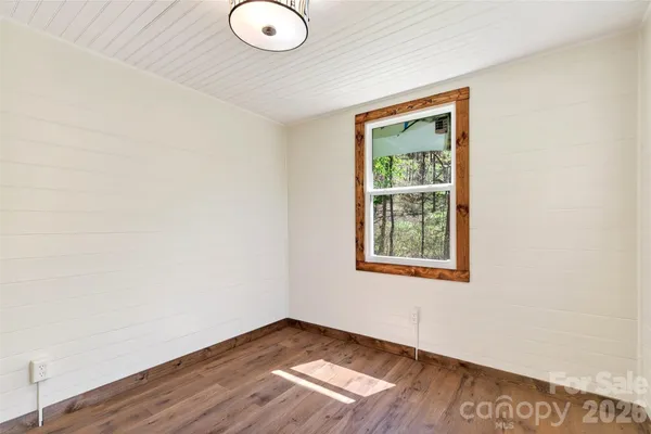 $375,000 | 488 Cad Campbell Road, Bakersville, NC 28705