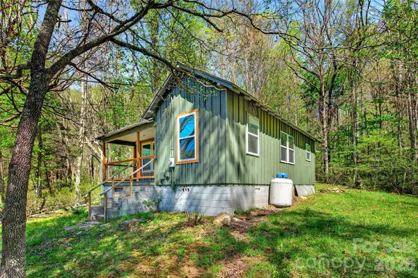 $375,000 | 488 Cad Campbell Road, Bakersville, NC 28705