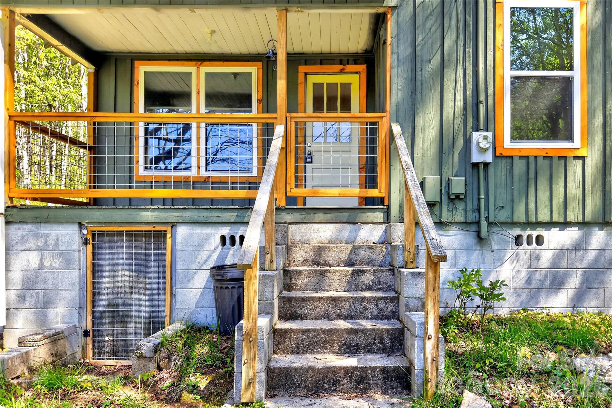 488 Cad Campbell Road Bakersville, NC 28705 - Photo 4 of 39