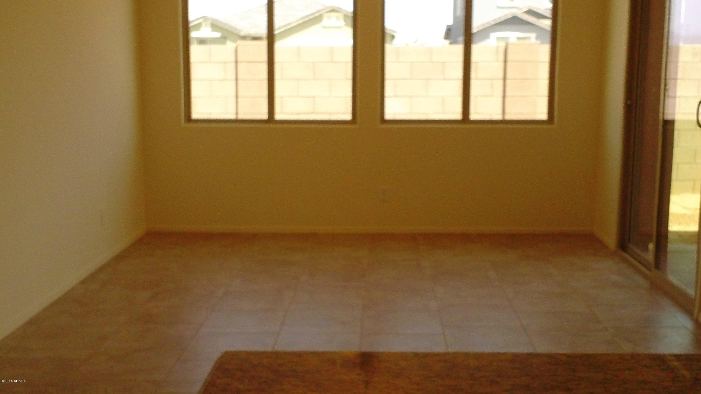 3115 East Rochelle Street Mesa, AZ 85213 - Photo 13 of 14 Tiled Dining Room