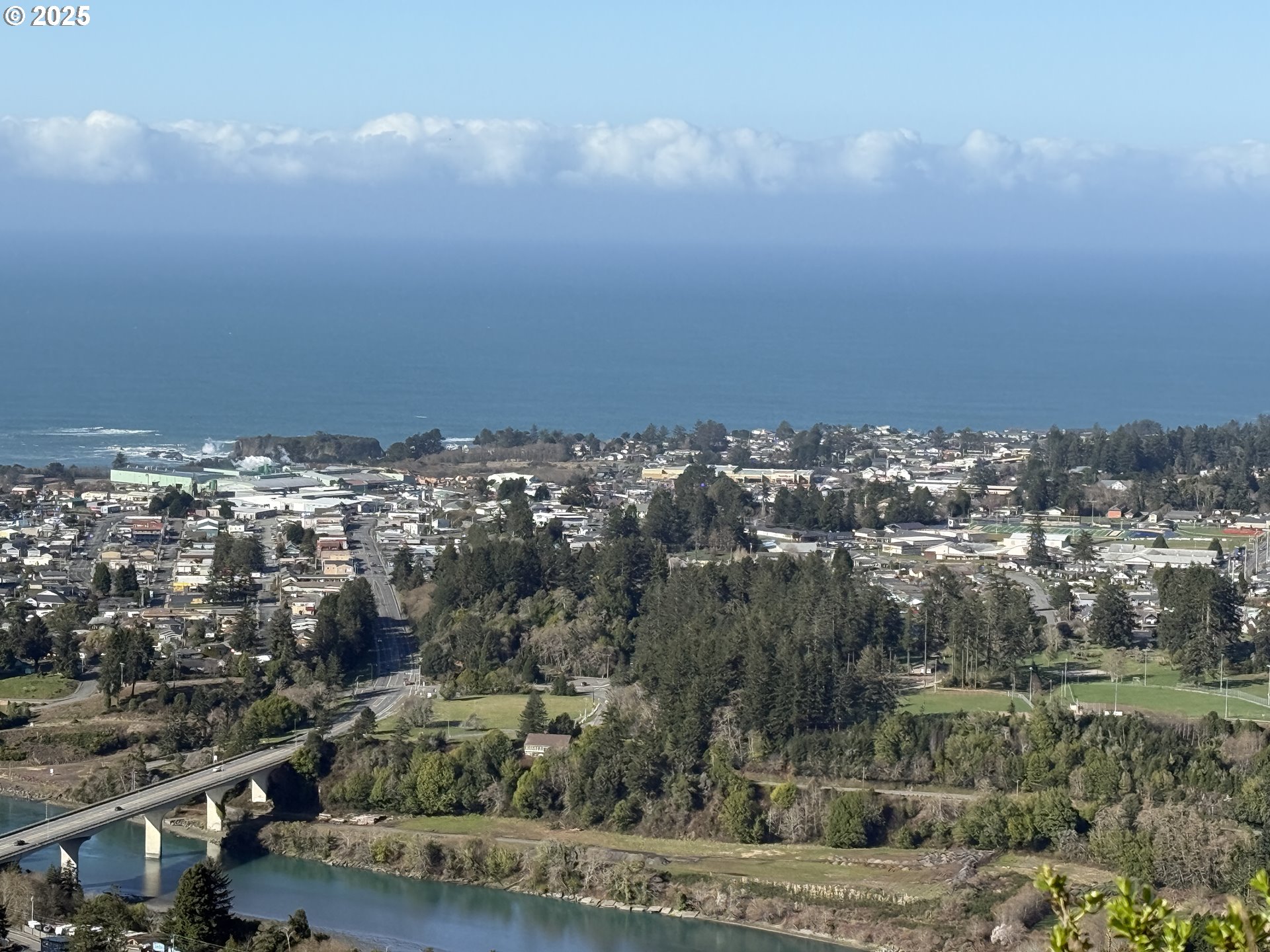 Dale Court Brookings, OR 97415 - Photo 21 of 25 a view of a city