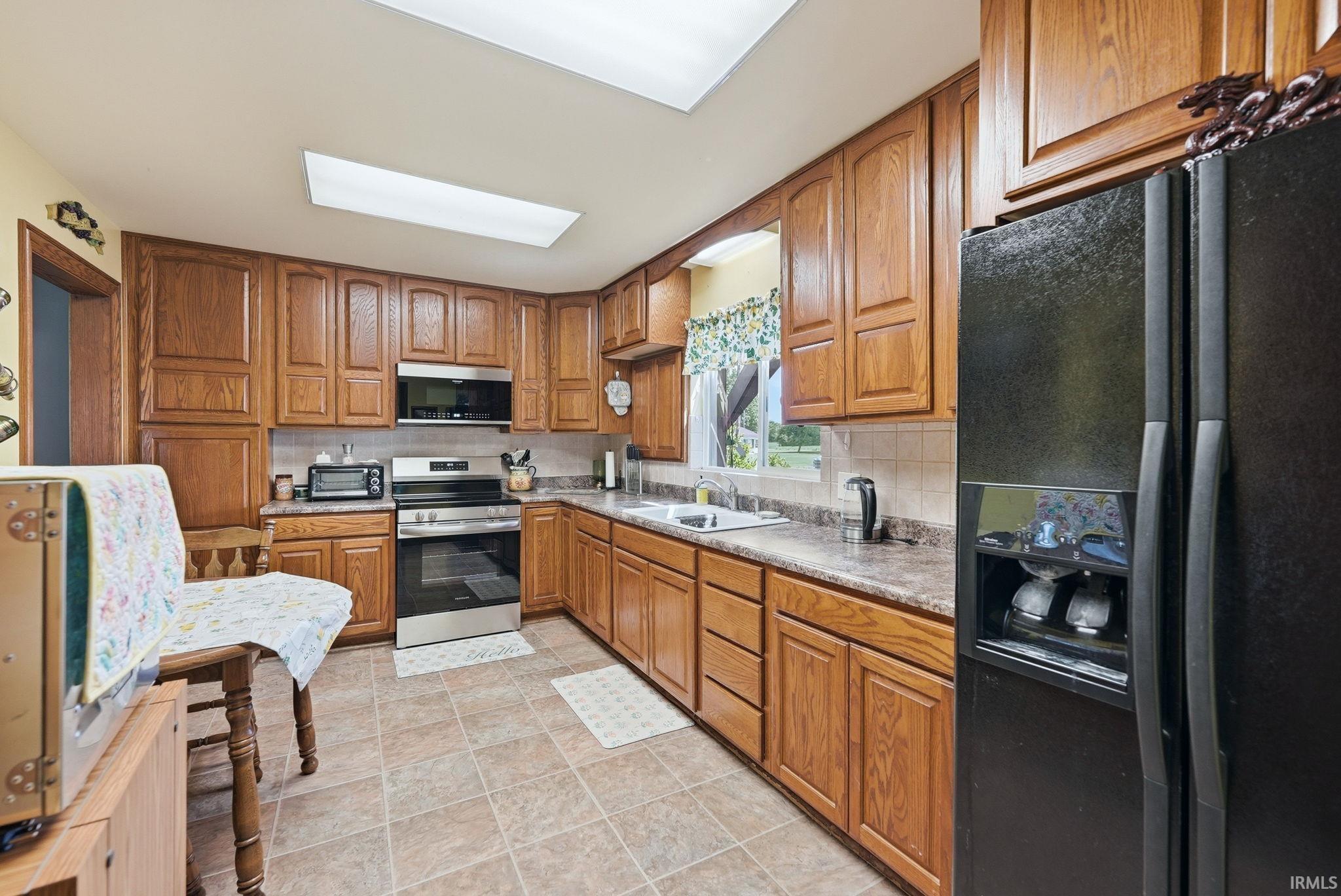 9060 Suter Road Plymouth, IN 46563 - Photo 6 of 40