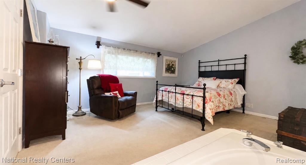3137 Dean Road Lambertville, MI 48144 - Photo 14 of 24