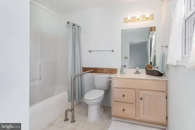 $275,000 | 15 Lakeview Drive, Myerstown, PA 17067