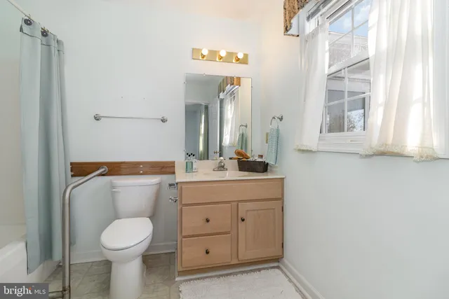 $275,000 | 15 Lakeview Drive, Myerstown, PA 17067