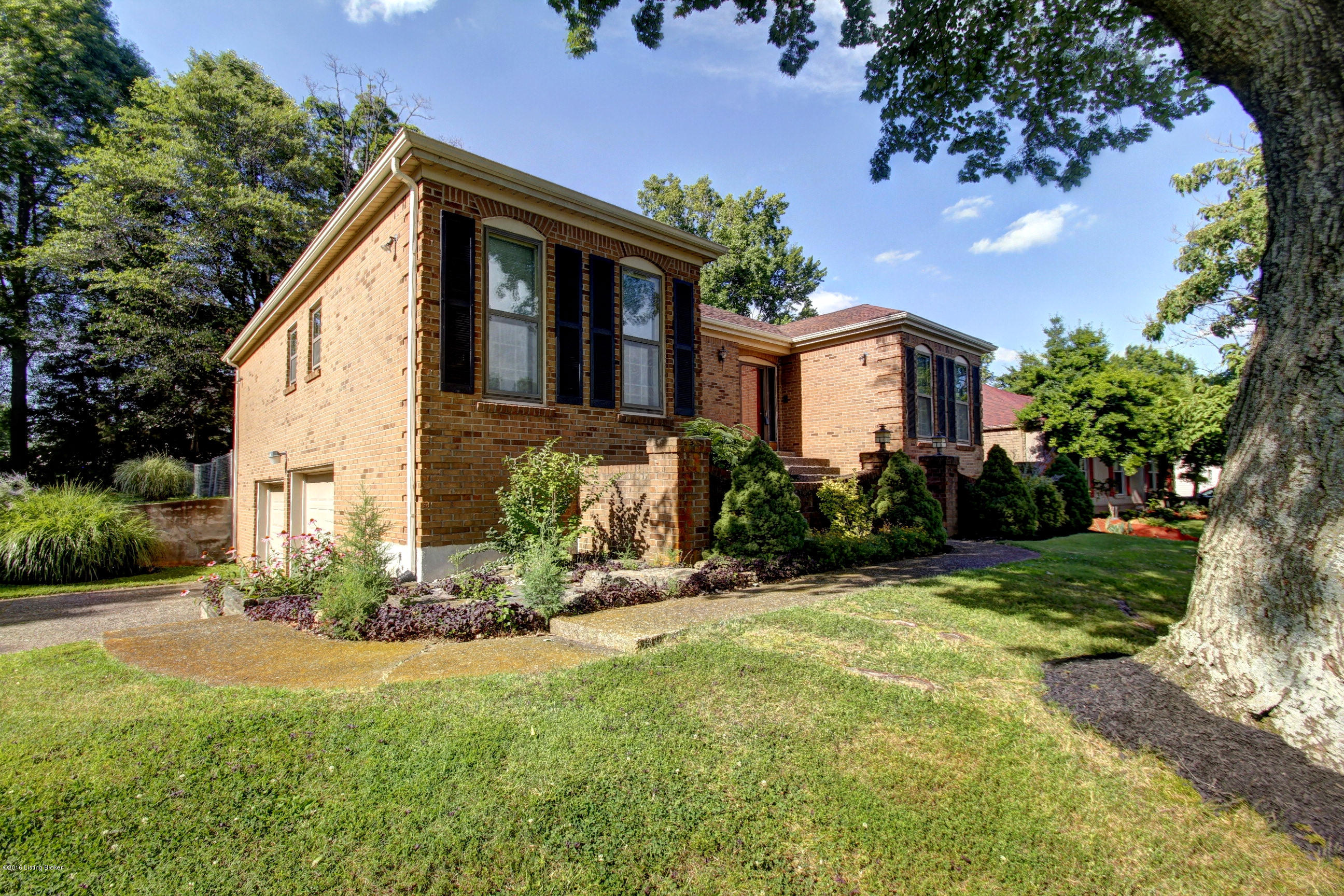 7401 Rambo Way Louisville, KY 40228 - Photo 1 of 36 1