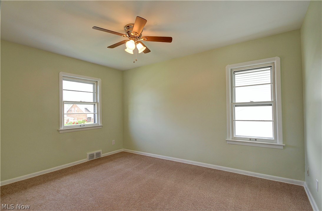 7901 Jameson Road Parma, OH 44129 - Photo 23 of 30