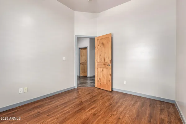 a view of back yard of the house