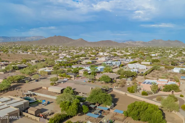 $895,900 | 38022 North 2nd Avenue, Phoenix, AZ 85086