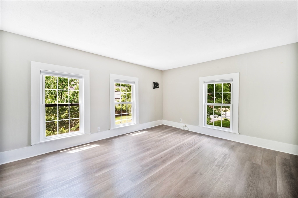 19 Spring Street Westfield, MA 01085 - Photo 20 of 31 Gallery Image 20