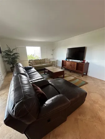 $4,400 | 1200 Hibiscus Avenue, Unit 702, Pompano Beach, FL 33062