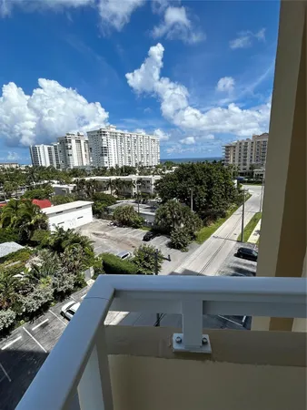 $4,400 | 1200 Hibiscus Avenue, Unit 702, Pompano Beach, FL 33062