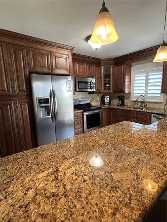$4,400 | 1200 Hibiscus Avenue, Unit 702, Pompano Beach, FL 33062