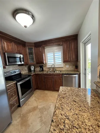 $4,400 | 1200 Hibiscus Avenue, Unit 702, Pompano Beach, FL 33062