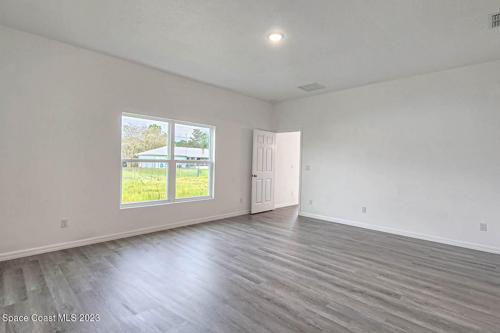 2111 Thames Road Southeast Palm Bay, FL 32909 - Photo 17 of 26 2111 THAMES RD (26 of 26)