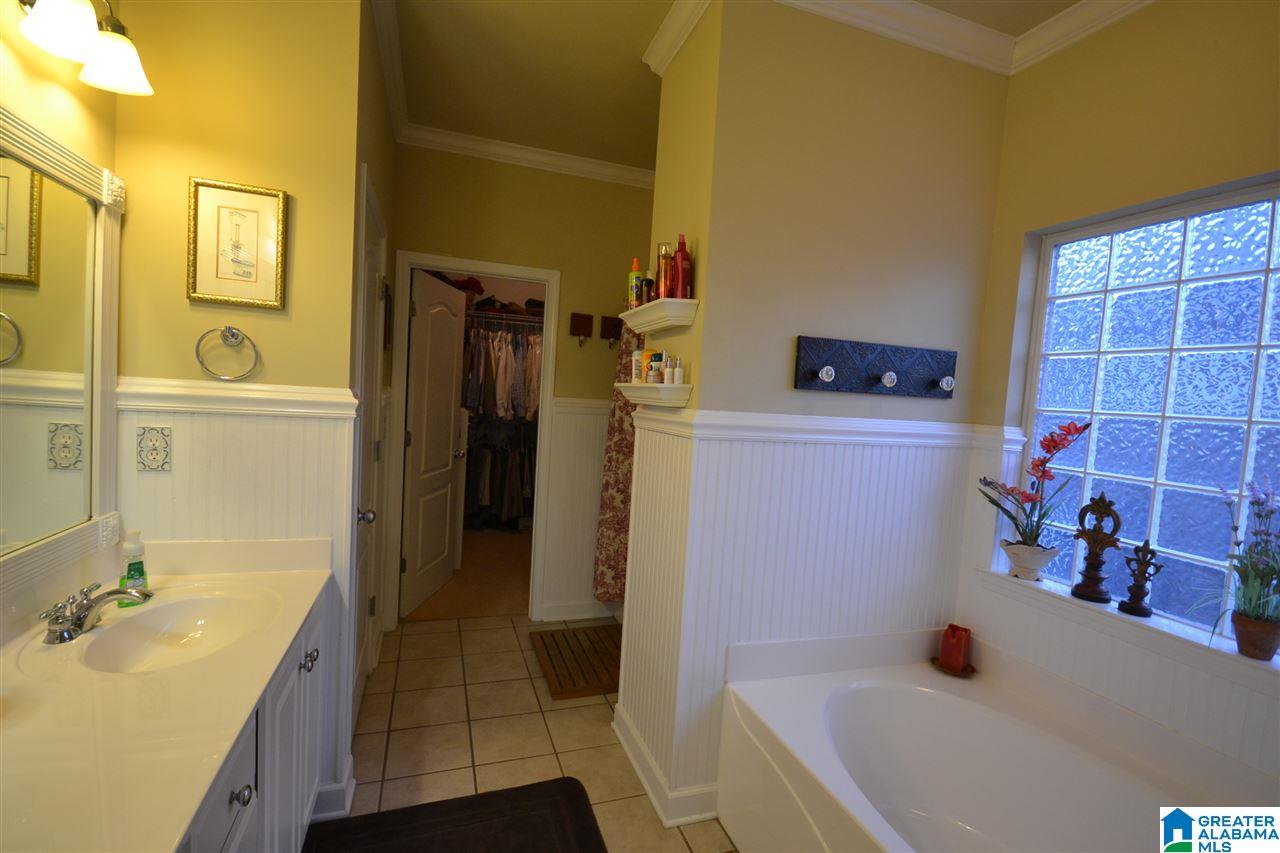 653 Barkley Circle Alabaster, AL 35007 - Photo 16 of 33