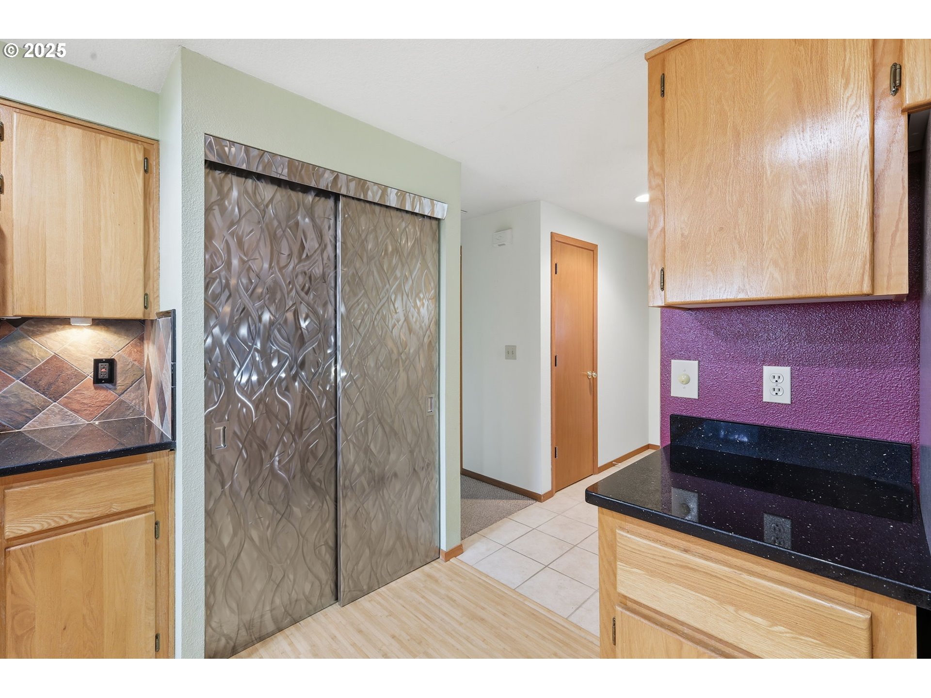 19235 Southwest Durell Court Beaverton, OR 97003 - Photo 13 of 47