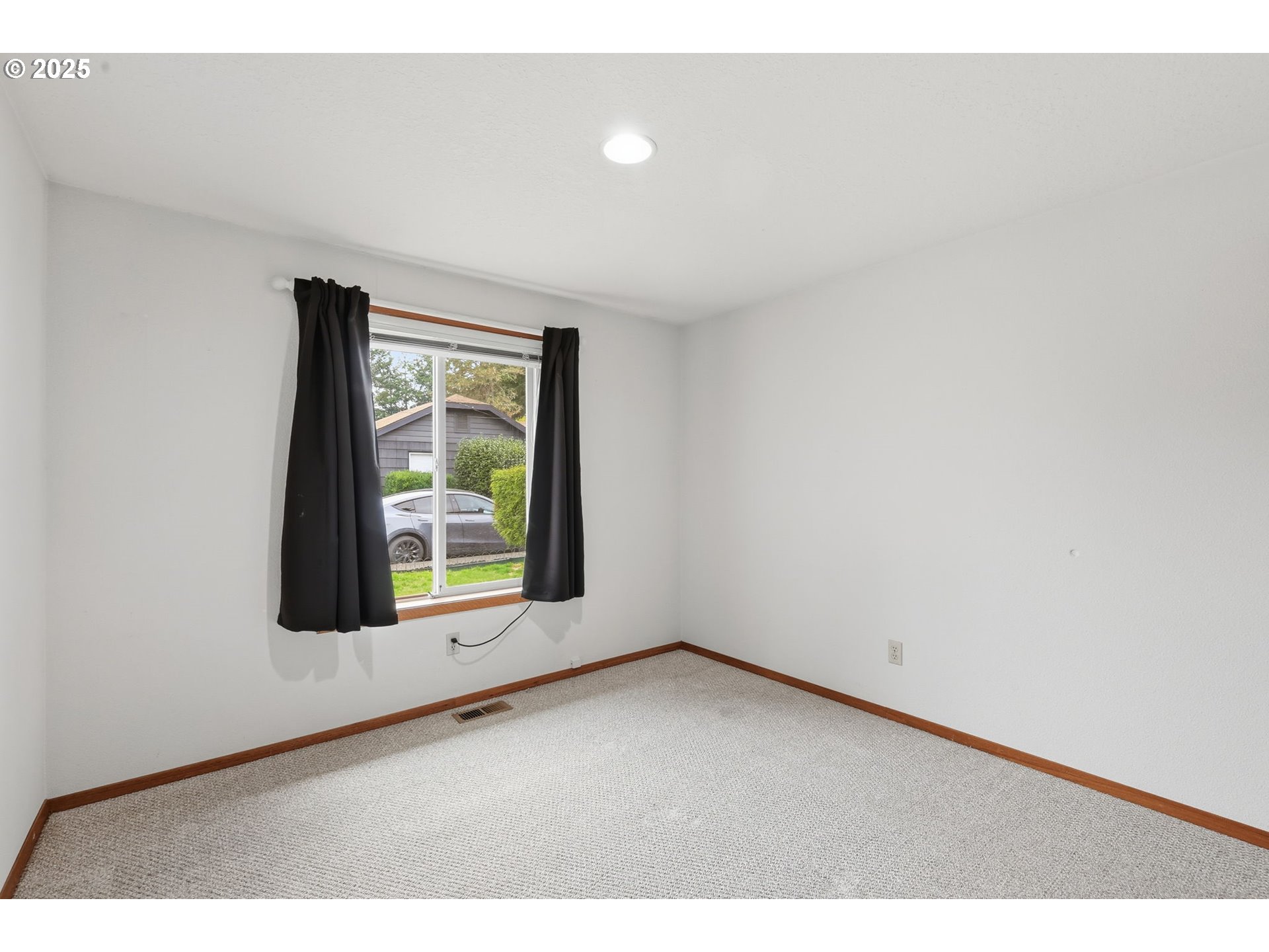 19235 Southwest Durell Court Beaverton, OR 97003 - Photo 27 of 47