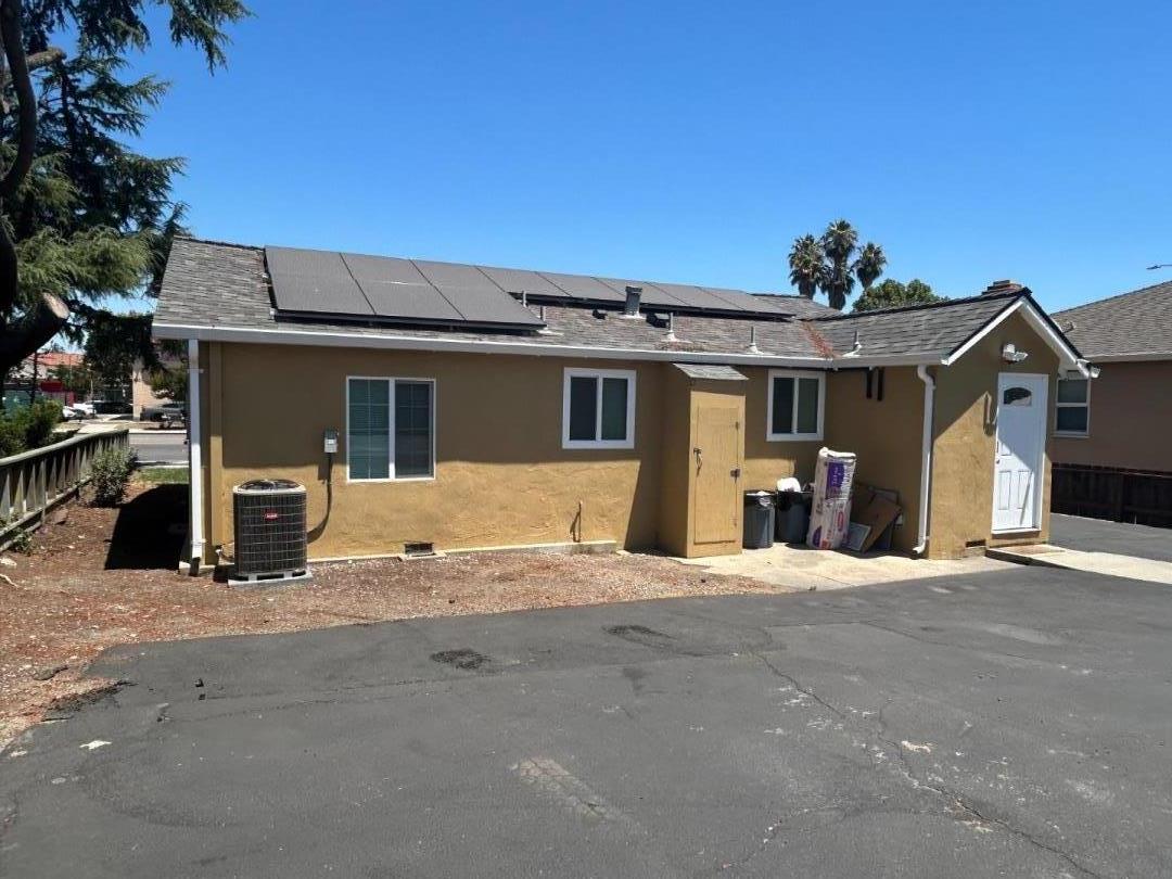 756 1st Street Gilroy, CA 95020 - Photo 4 of 14 a view of a house with a outdoor space