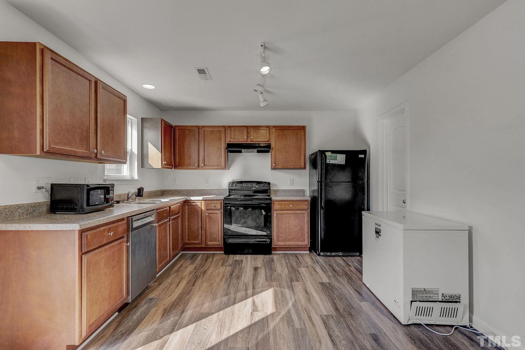 4708 Princess Anna Marie Lane Raleigh, NC 27610 - Photo 14 of 27 Gallery Image 14