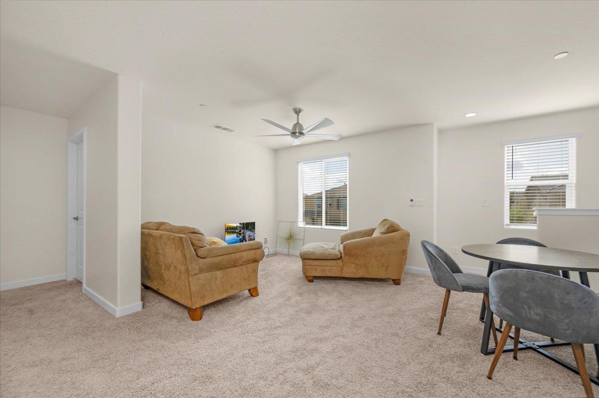 841 Corazon Avenue Clovis, CA 93619 - Photo 19 of 48