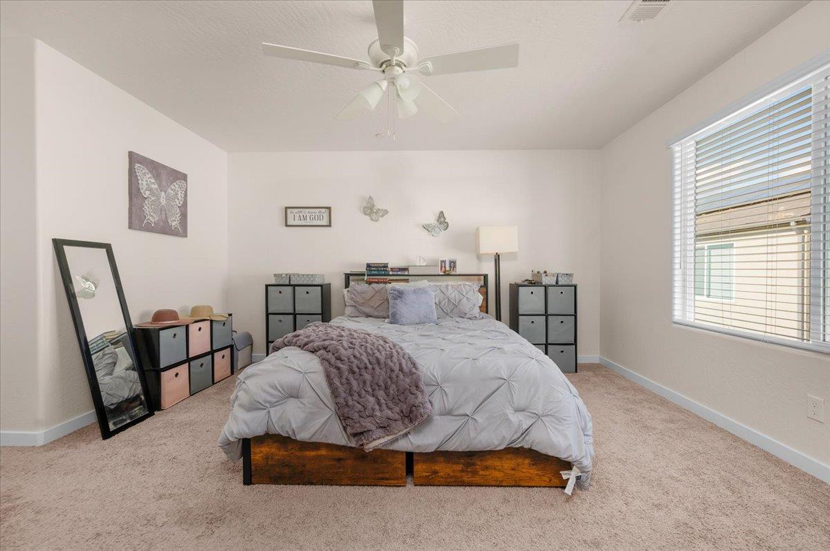 841 Corazon Avenue Clovis, CA 93619 - Photo 30 of 48