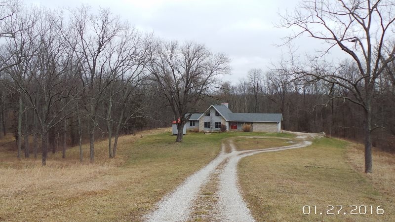 627 Pinhook Road Bedford, IN 47421 - Photo 1 of 27