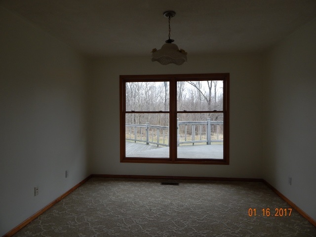 627 Pinhook Road Bedford, IN 47421 - Photo 13 of 27